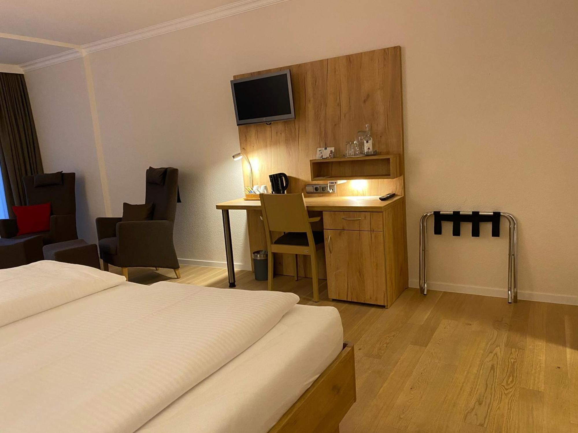 Hotel Sonnenhuegel バート・ベヴェンセン エクステリア 写真